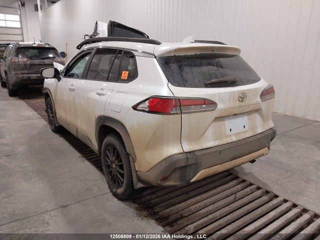 12508809 :رقم المزاد ، 7MUDAABG0RV096808 vin ، 2024 Toyota Corolla Cross Xle مزاد بيع