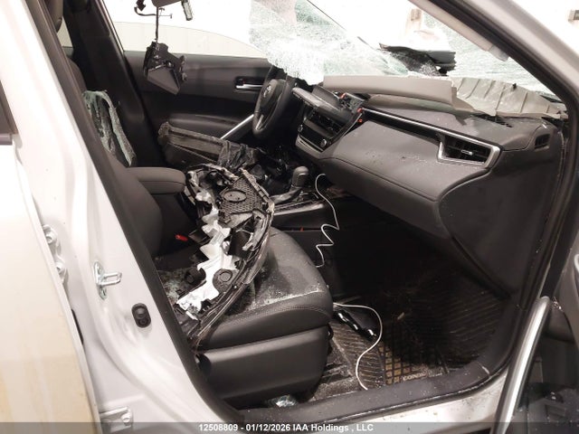 12508809 :رقم المزاد ، 7MUDAABG0RV096808 vin ، 2024 Toyota Corolla Cross Xle مزاد بيع
