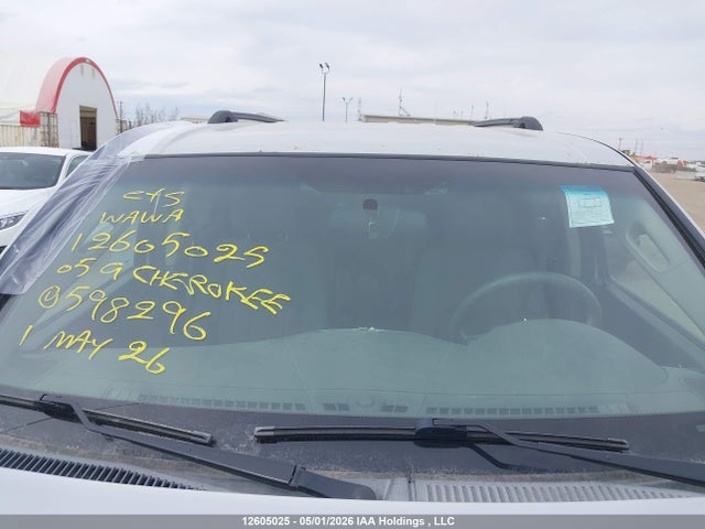 12605025 :رقم المزاد ، 1J4HR48N95C598296 vin ، 2005 Jeep Grand Cherokee Laredo مزاد بيع