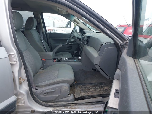 12605025 :رقم المزاد ، 1J4HR48N95C598296 vin ، 2005 Jeep Grand Cherokee Laredo مزاد بيع