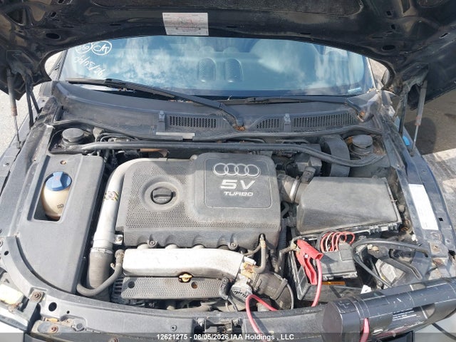 12621275 :رقم المزاد ، TRUUT28N311005893 vin ، 2001 Audi Quattro مزاد بيع