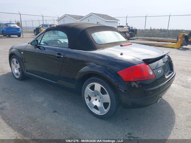 12621275 :رقم المزاد ، TRUUT28N311005893 vin ، 2001 Audi Quattro مزاد بيع