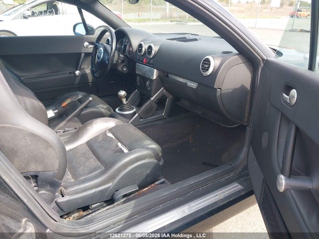 12621275 :رقم المزاد ، TRUUT28N311005893 vin ، 2001 Audi Quattro مزاد بيع