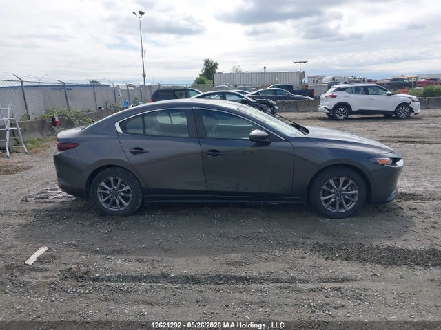 12621292 :رقم المزاد ، JM1BPBCL8M1342608 vin ، 2021 Mazda Mazda3 Gs مزاد بيع