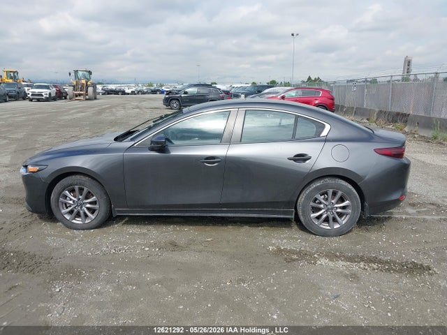 12621292 :رقم المزاد ، JM1BPBCL8M1342608 vin ، 2021 Mazda Mazda3 Gs مزاد بيع