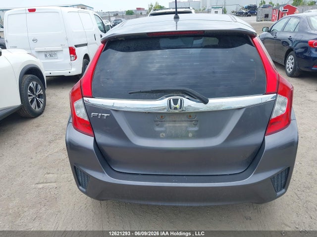 Продажа на аукционе авто 2015 Honda Fit Ex/ex-l Navi, vin: 3HGGK5H84FM102991, номер лота: 12621293