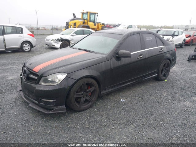 12621294 :رقم المزاد ، WDDGF8AB0EG256932 vin ، 2014 Mercedes-benz C-class مزاد بيع