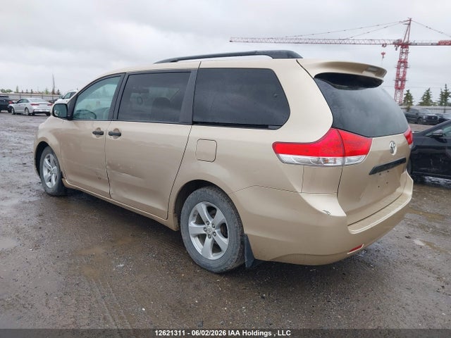 2012 Toyota Sienna მანქანა იყიდება აუქციონზე, vin: 5TDZK3DC8CS221838, აუქციონის ნომერი: 12621311