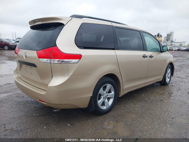 2012 Toyota Sienna მანქანა იყიდება აუქციონზე, vin: 5TDZK3DC8CS221838, აუქციონის ნომერი: 12621311