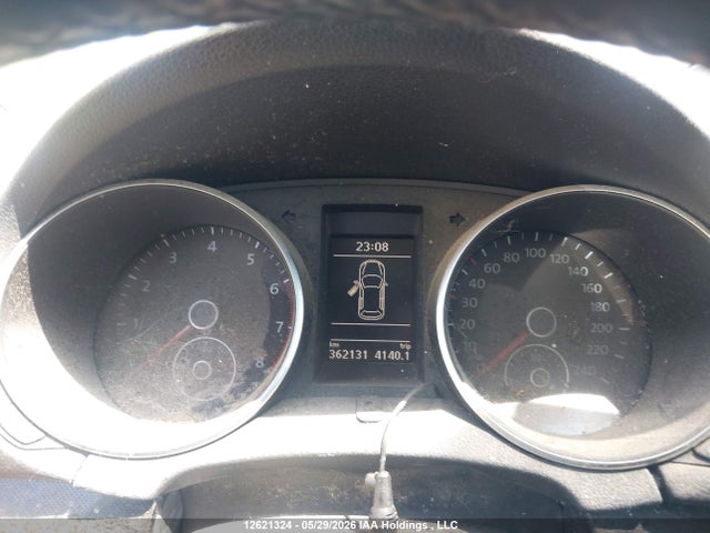12621324 :رقم المزاد ، 3VWKX7AJ3AM689354 vin ، 2010 Volkswagen Golf 2.5l Comfortline/2.5l Trendline مزاد بيع