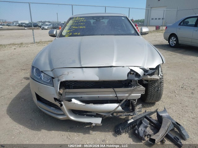 SAJBJ4BV9GCY23140 Jaguar XF PREMIUM