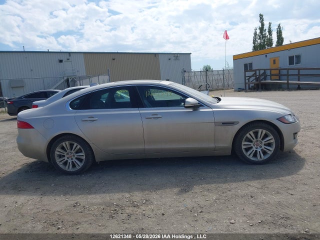 SAJBJ4BV9GCY23140 Jaguar XF PREMIUM