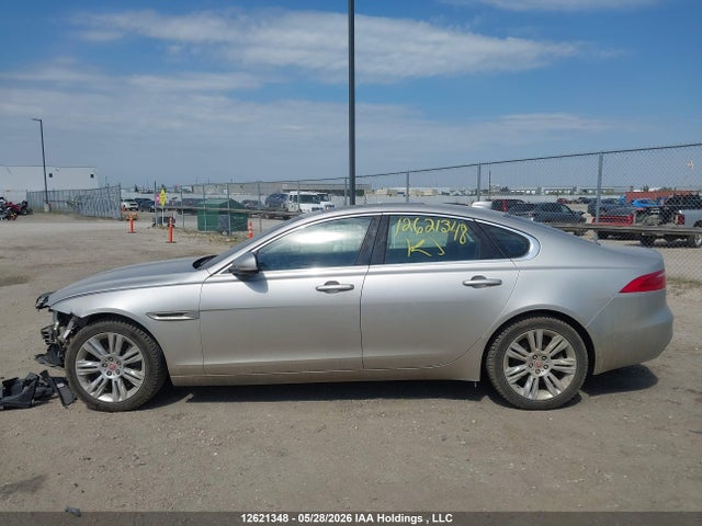 SAJBJ4BV9GCY23140 Jaguar XF PREMIUM