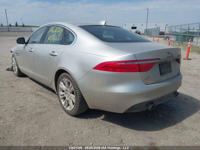 SAJBJ4BV9GCY23140 Jaguar XF PREMIUM