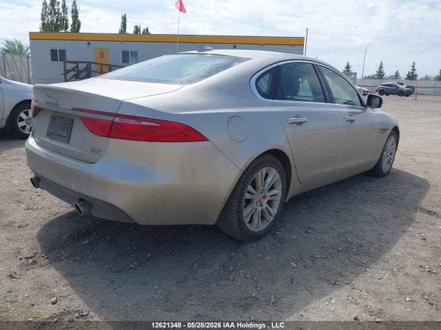 SAJBJ4BV9GCY23140 Jaguar XF PREMIUM