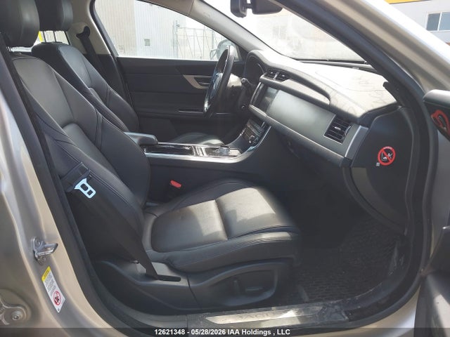 Aukcja sprzedaży 2016 Jaguar Xf Premium, vin: SAJBJ4BV9GCY23140, numer aukcji: 12621348