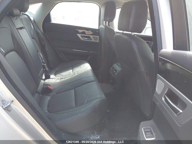 SAJBJ4BV9GCY23140 Jaguar XF PREMIUM