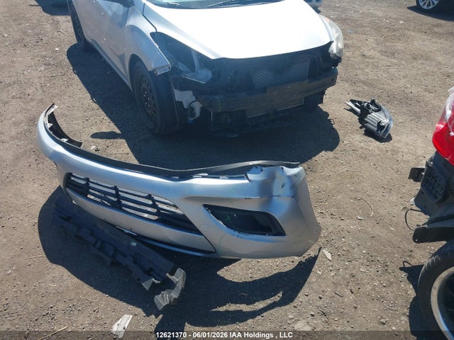 2013 Hyundai Elantra Gt მანქანა იყიდება აუქციონზე, vin: KMHD25LE3DU057206, აუქციონის ნომერი: 12621370
