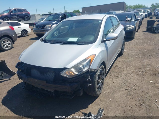 2013 Hyundai Elantra Gt მანქანა იყიდება აუქციონზე, vin: KMHD25LE3DU057206, აუქციონის ნომერი: 12621370