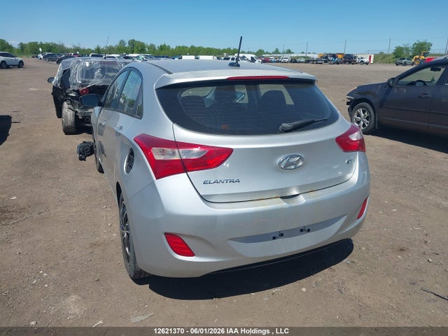 2013 Hyundai Elantra Gt მანქანა იყიდება აუქციონზე, vin: KMHD25LE3DU057206, აუქციონის ნომერი: 12621370