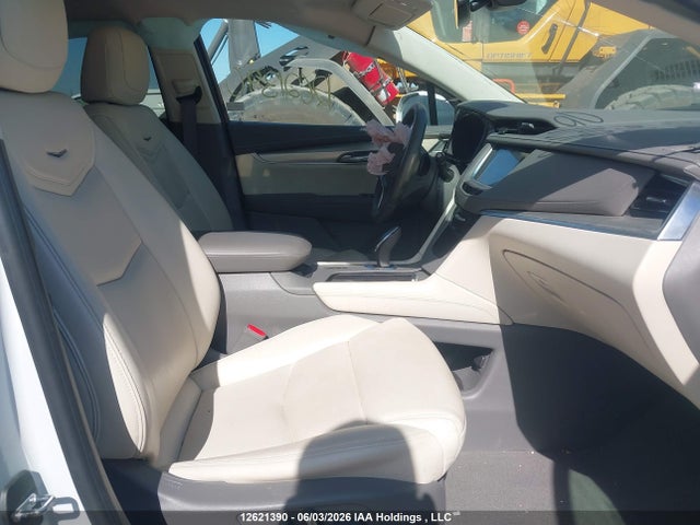 1GYKNDRS3JZ109274 Cadillac XT5 LUXURY
