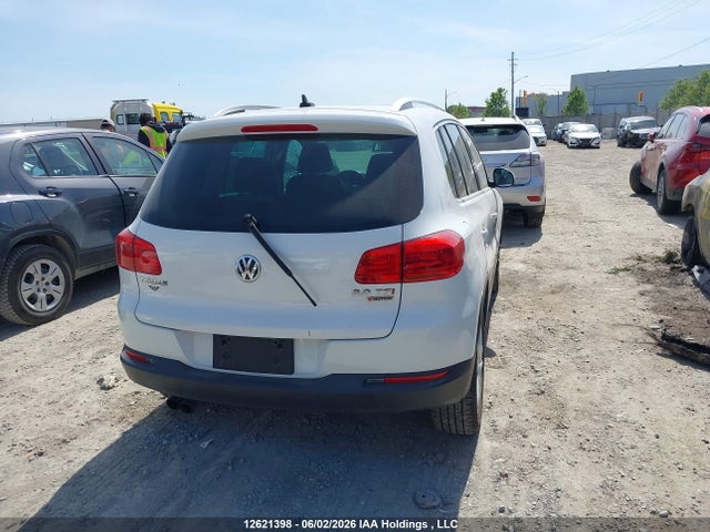 Продажа на аукционе авто 2016 Volkswagen Tiguan Comfortline/highline/special Edition, vin: WVGJV7AX8GK000025, номер лота: 12621398