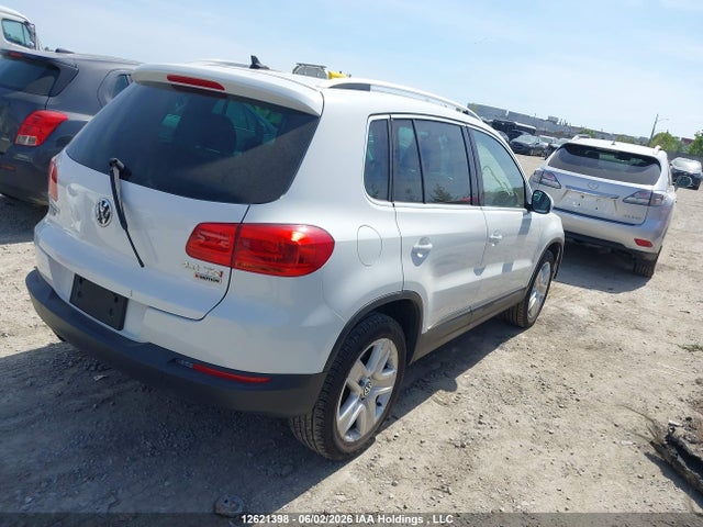 Продажа на аукционе авто 2016 Volkswagen Tiguan Comfortline/highline/special Edition, vin: WVGJV7AX8GK000025, номер лота: 12621398