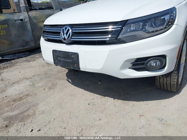 Продажа на аукционе авто 2016 Volkswagen Tiguan Comfortline/highline/special Edition, vin: WVGJV7AX8GK000025, номер лота: 12621398