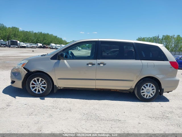 Продаж на аукціоні авто 2005 Toyota Sienna Ce 7 Passenger/ce 8 Passenger, vin: 5TDZA29C75S325830, номер лоту: 12621433