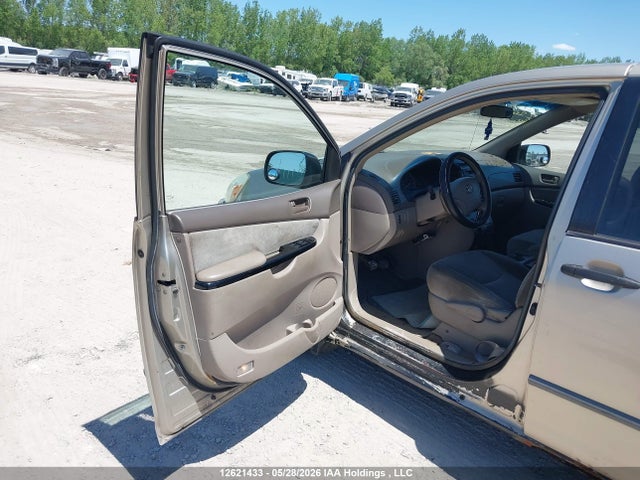 Продаж на аукціоні авто 2005 Toyota Sienna Ce 7 Passenger/ce 8 Passenger, vin: 5TDZA29C75S325830, номер лоту: 12621433