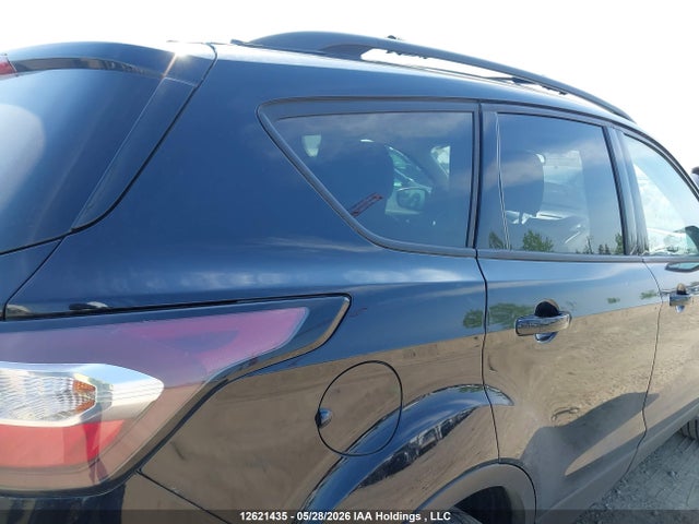 Продаж на аукціоні авто 2017 Ford Escape Se, vin: 1FMCU9GD3HUE27106, номер лоту: 12621435