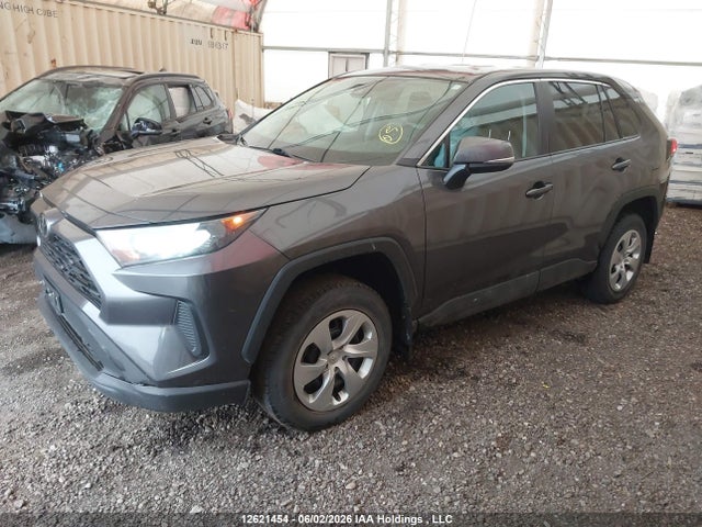 2022 Toyota Rav4 Le მანქანა იყიდება აუქციონზე, vin: 2T3B1RFV5NW250401, აუქციონის ნომერი: 12621454