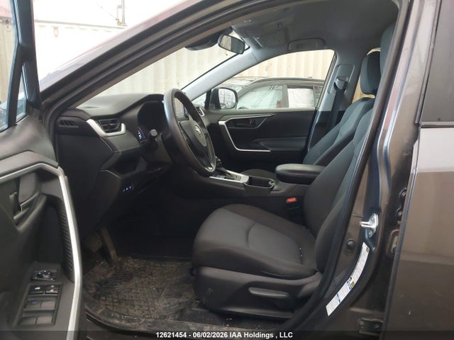 2022 Toyota Rav4 Le მანქანა იყიდება აუქციონზე, vin: 2T3B1RFV5NW250401, აუქციონის ნომერი: 12621454