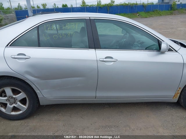 2007 Toyota Camry Le/se მანქანა იყიდება აუქციონზე, vin: 4T1BE46K07U035811, აუქციონის ნომერი: 12621531