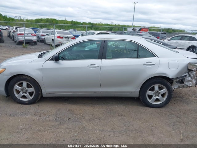 2007 Toyota Camry Le/se მანქანა იყიდება აუქციონზე, vin: 4T1BE46K07U035811, აუქციონის ნომერი: 12621531