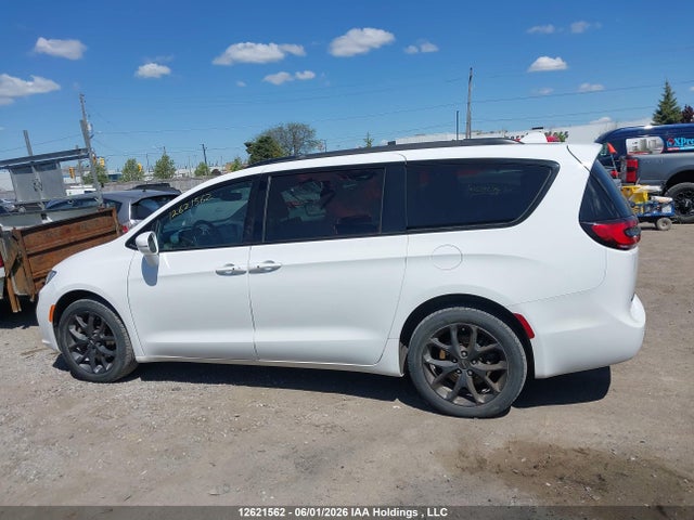 Продажа на аукционе авто 2021 Chrysler Pacifica Touring L, vin: 2C4RC3BG5MR537131, номер лота: 12621562