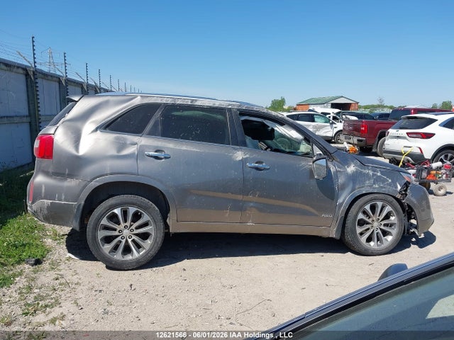 Продажа на аукционе авто 2015 Kia Sorento Sx, vin: 5XYKWDA78FG596519, номер лота: 12621566
