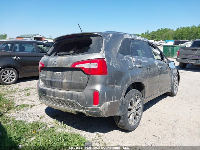 Продажа на аукционе авто 2015 Kia Sorento Sx, vin: 5XYKWDA78FG596519, номер лота: 12621566