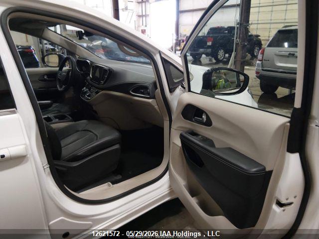 Продажа на аукционе авто 2024 Chrysler Pacifica Touring L, vin: 2C4RC1BG1RR178873, номер лота: 12621572