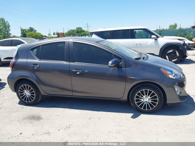 2015 Toyota Prius C Technology მანქანა იყიდება აუქციონზე, vin: JTDKDTB31F1091854, აუქციონის ნომერი: 12621573
