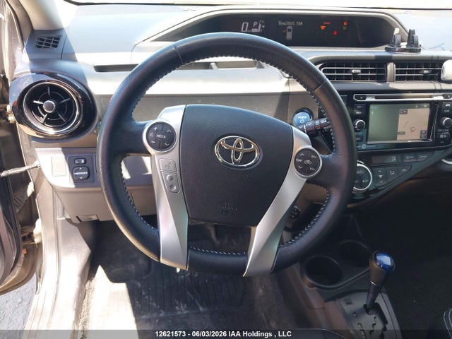 2015 Toyota Prius C Technology მანქანა იყიდება აუქციონზე, vin: JTDKDTB31F1091854, აუქციონის ნომერი: 12621573