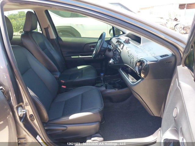 2015 Toyota Prius C Technology მანქანა იყიდება აუქციონზე, vin: JTDKDTB31F1091854, აუქციონის ნომერი: 12621573
