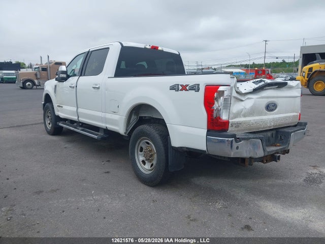 2017 Ford F250 Super Duty მანქანა იყიდება აუქციონზე, vin: 1FT7W2BT0HEE15785, აუქციონის ნომერი: 12621576