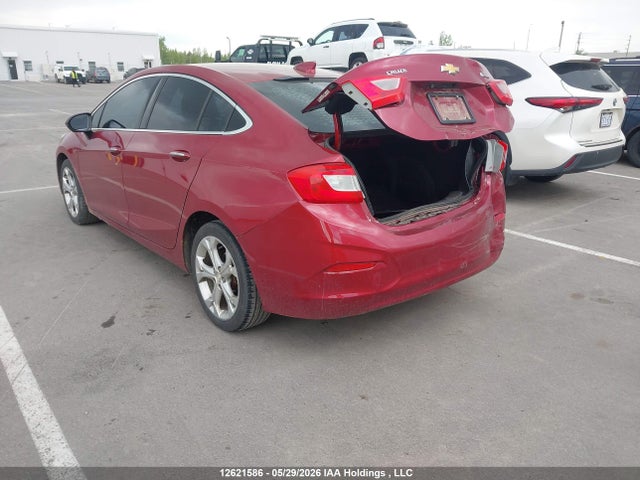2017 Chevrolet Cruze Premier მანქანა იყიდება აუქციონზე, vin: 3G1BF5SM8HS572483, აუქციონის ნომერი: 12621586