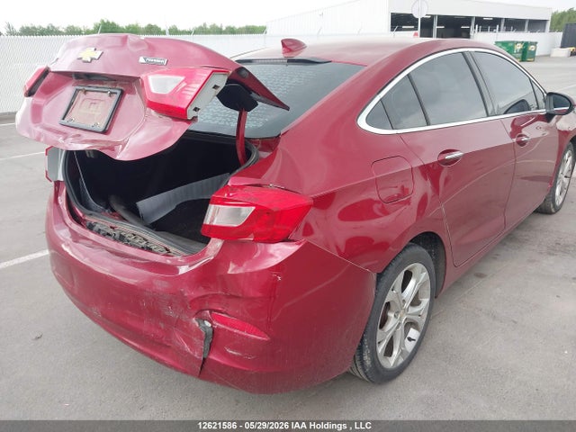 2017 Chevrolet Cruze Premier მანქანა იყიდება აუქციონზე, vin: 3G1BF5SM8HS572483, აუქციონის ნომერი: 12621586