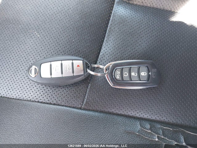 5N1AT2MV1FC872249 Nissan Rogue S/sl/sv
