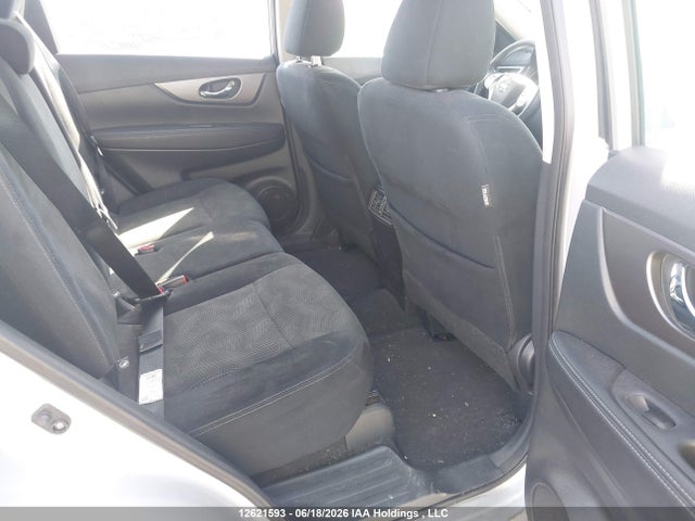Продажа на аукционе авто 2015 Nissan Rogue S/sl/sv, vin: 5N1AT2MV9FC886531, номер лота: 12621593
