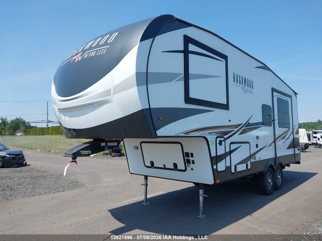 2021 Rockwood Travel Trailer 24' მანქანა იყიდება აუქციონზე, vin: 4X4FRLE21M1896220, აუქციონის ნომერი: 12621596
