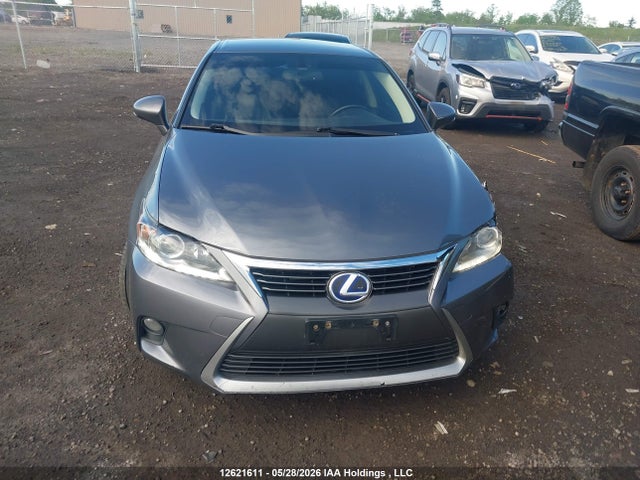 Lexus CT 200H 2017 JTHKD5BH7H2299613 Image 11