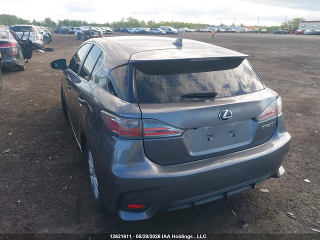 Lexus CT 200H 2017 JTHKD5BH7H2299613 Image 3